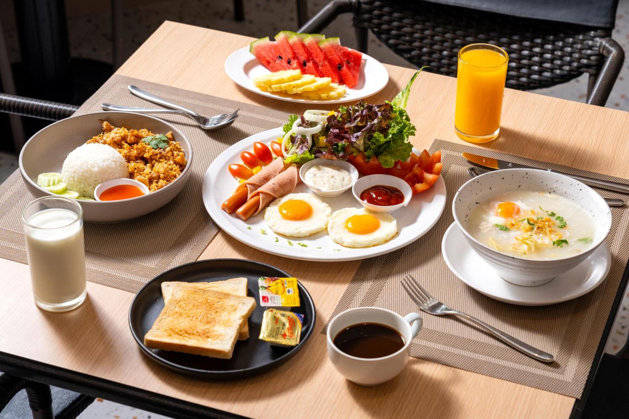 Horange Phuket Town Hotel Bagian luar foto