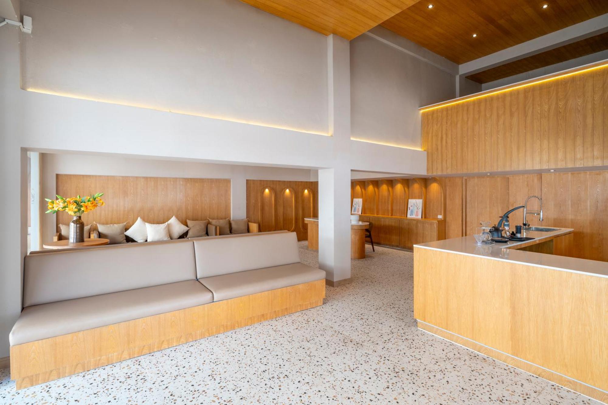Horange Phuket Town Hotel Bagian luar foto