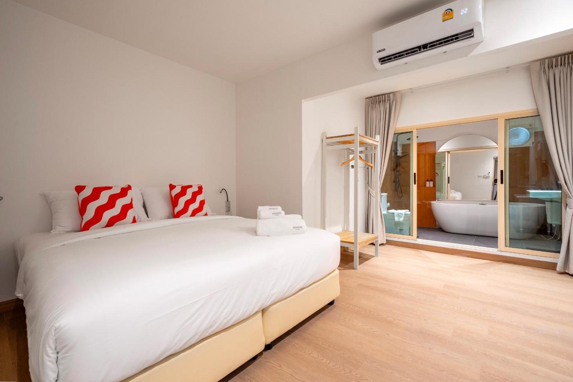 Horange Phuket Town Hotel Bagian luar foto